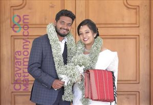 Wedding Photos of Vineeth Tom and Vinitha Joy
